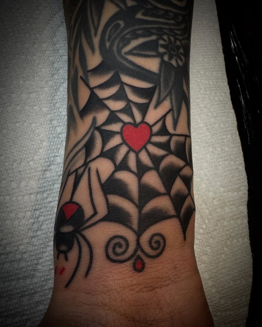 Tattoo by @ro530 — american_traditional