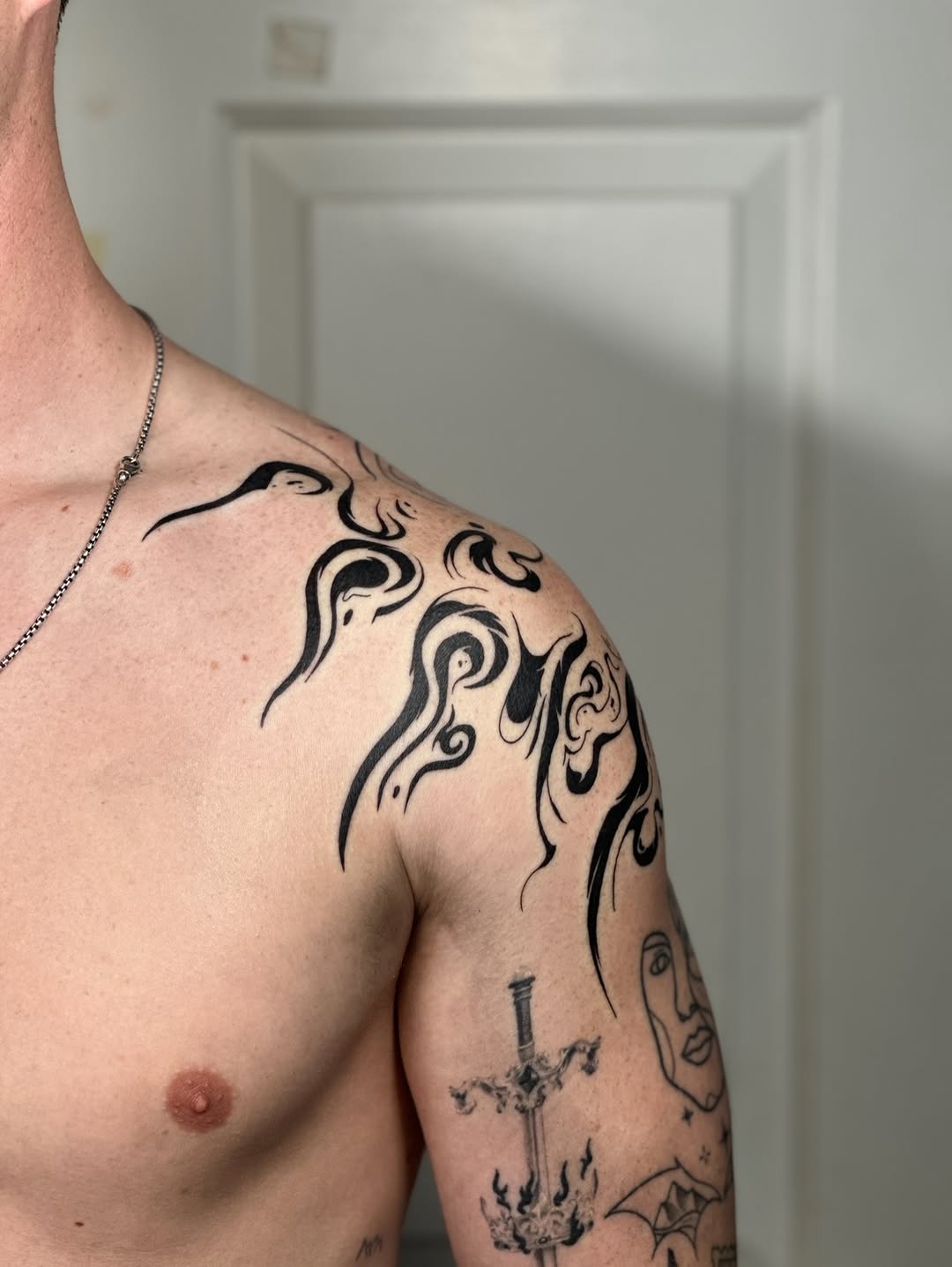 Tattoo by @nicolettemadlyne β tribal