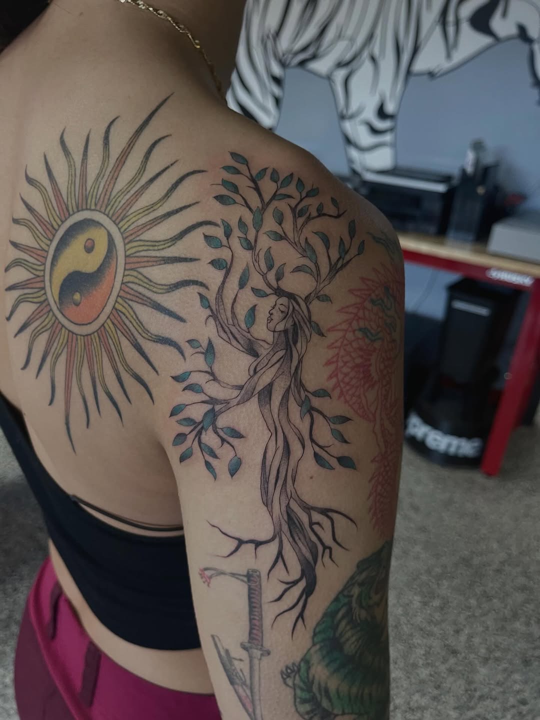 Tattoo by @thinkinkjr — fine_line, illustrative