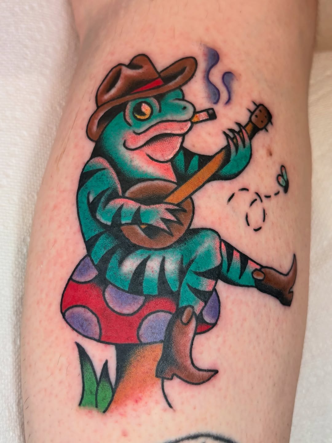 Tattoo by @juliatat2 โ american_traditional
