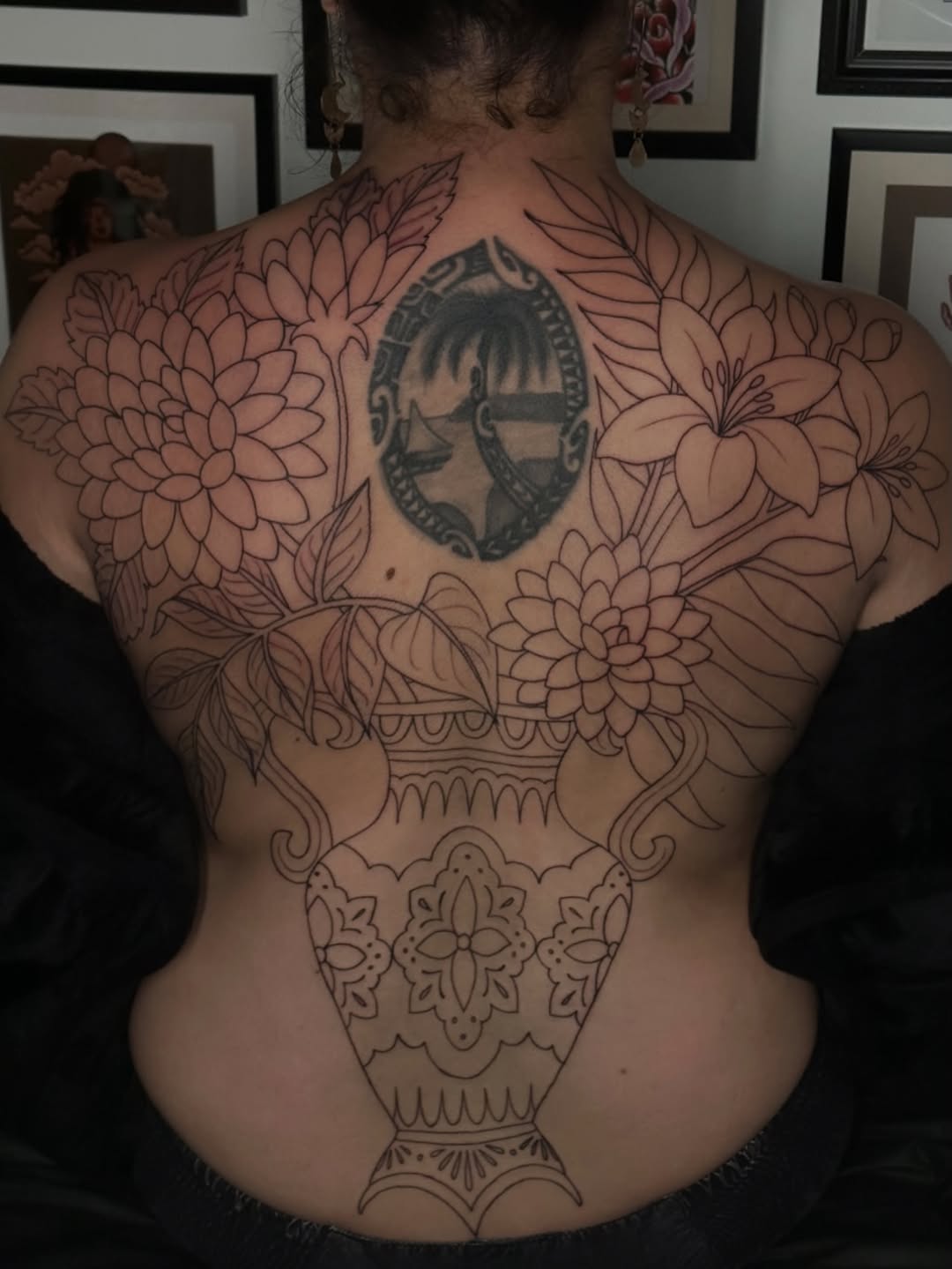 Tattoo by @meira_yael — black_and_grey, ornamental