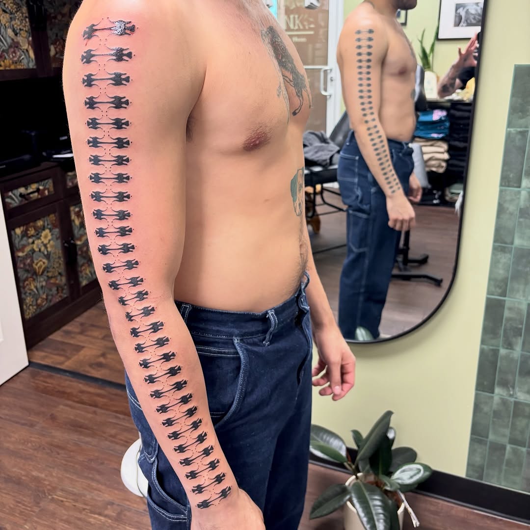 Tattoo by @sydhonn — geometric, blackwork