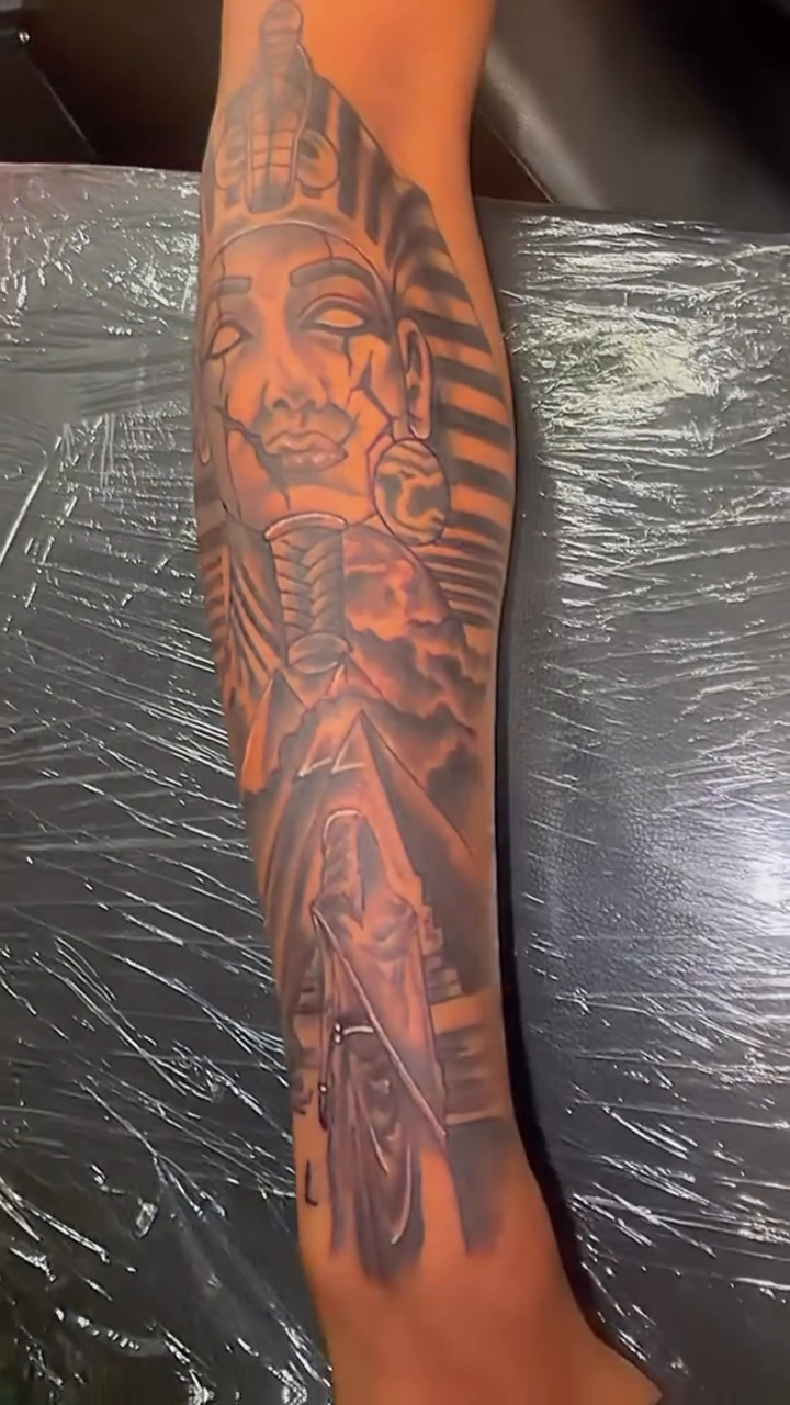Tattoo by @who.tattoos โ black_and_grey, realism