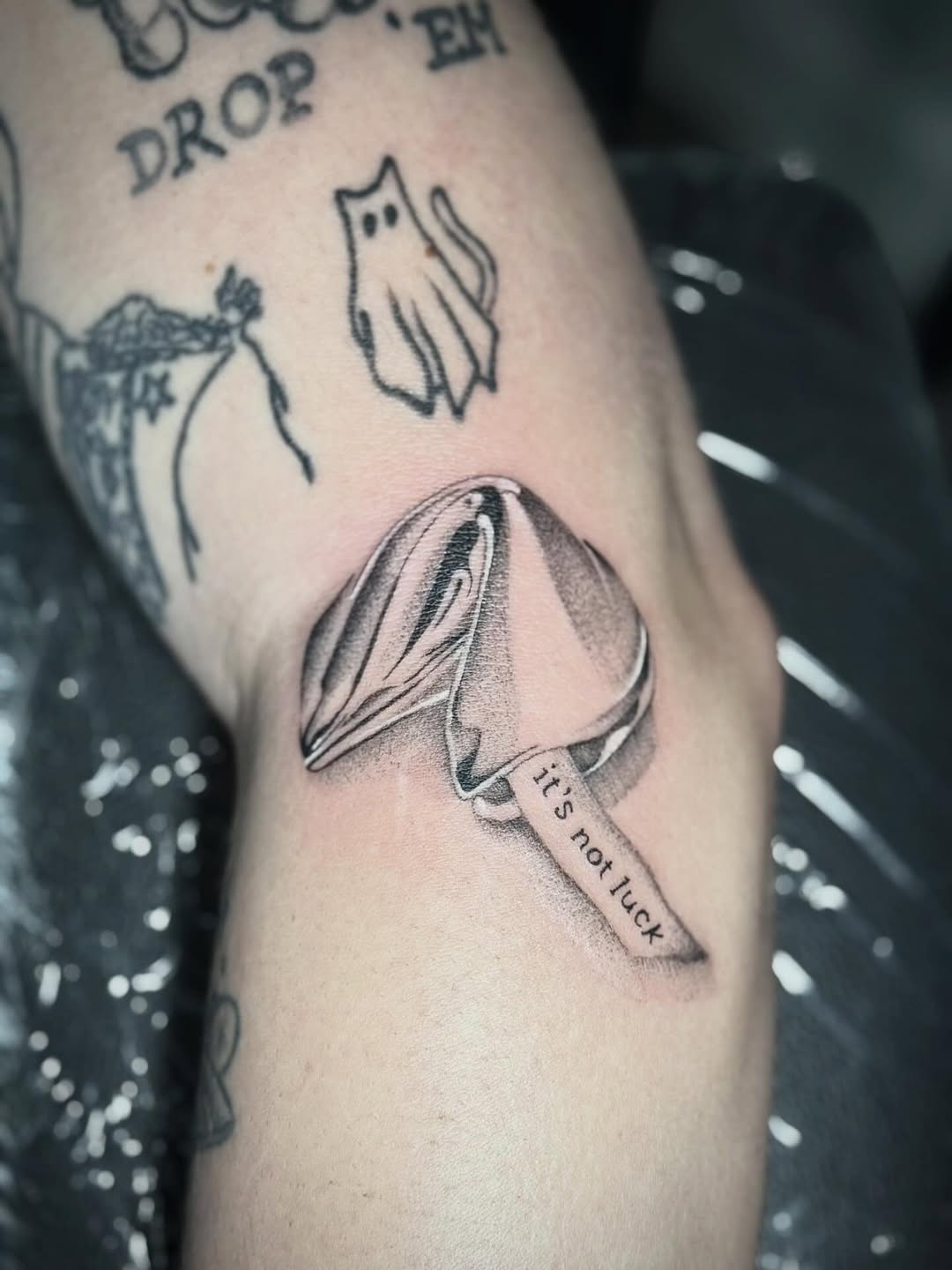 Tattoo by @a.michellearts — black_and_grey, illustrative