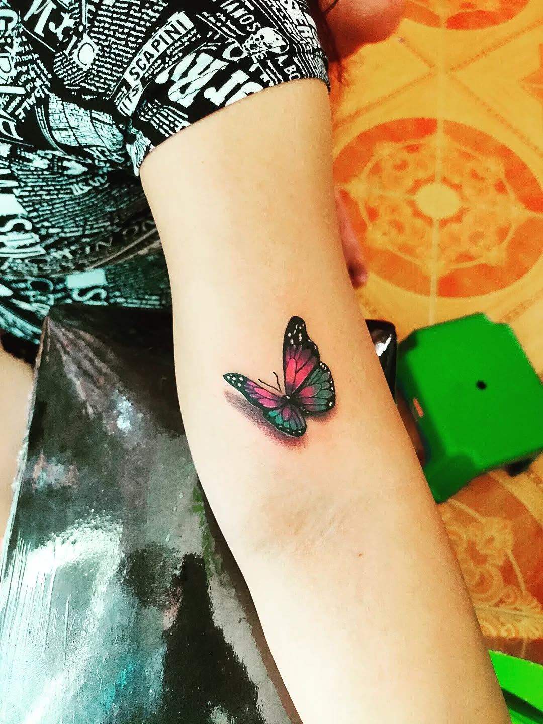 Tattoo by @r_a_tattoo — realism, fine_line