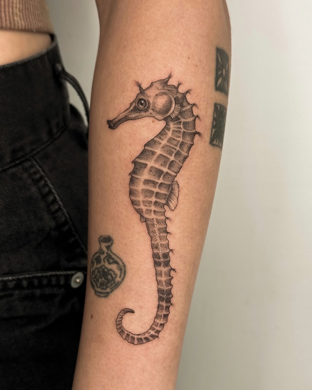 Tattoo by @giannatattoos — black_and_grey, illustrative