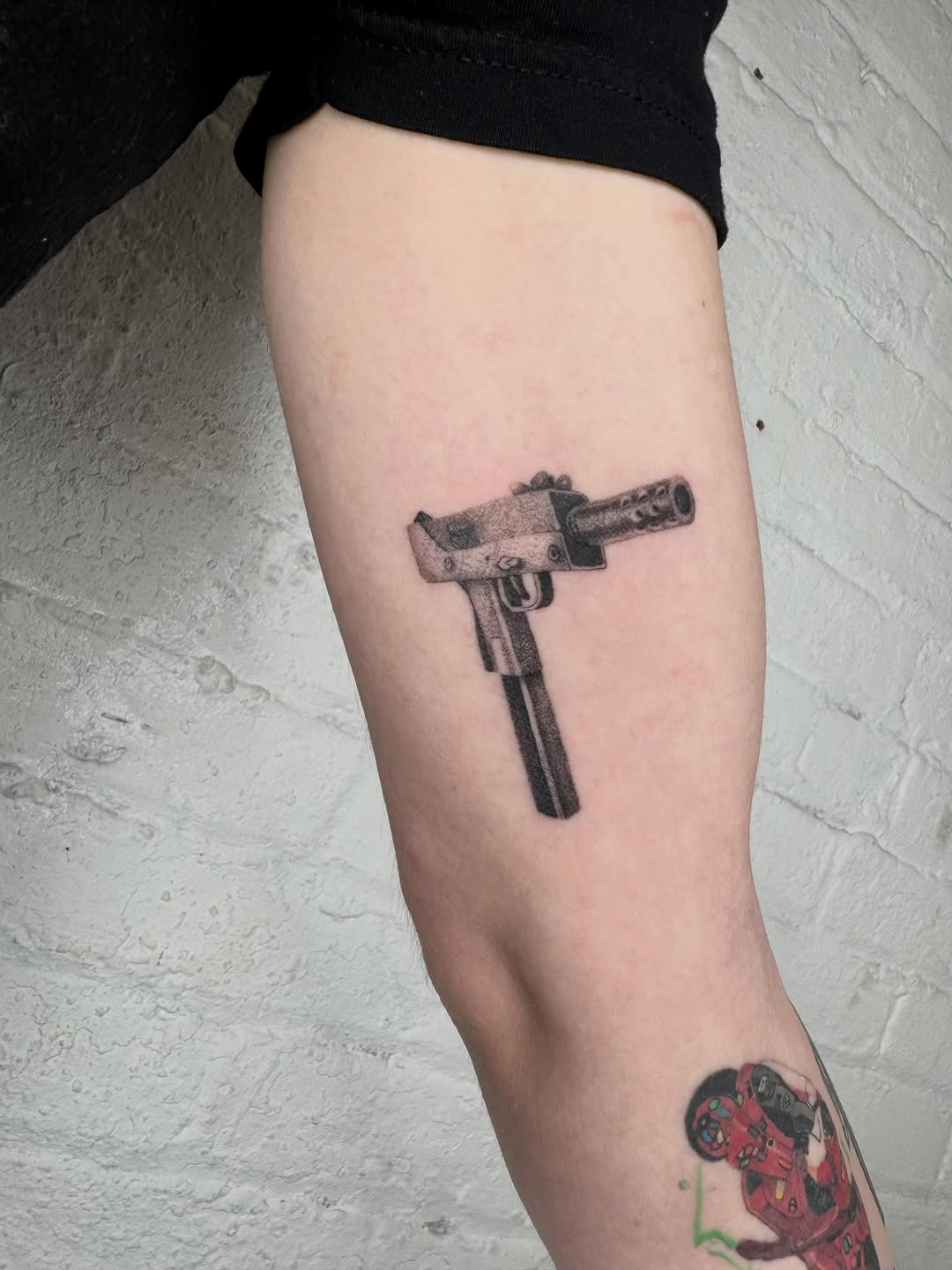 Tattoo by @el_kenny_ — realism, black_and_grey