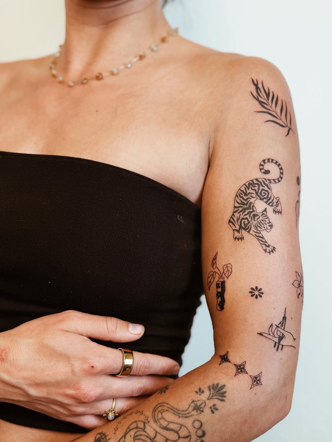 Tattoo by @billiestclairtattoos β fine_line