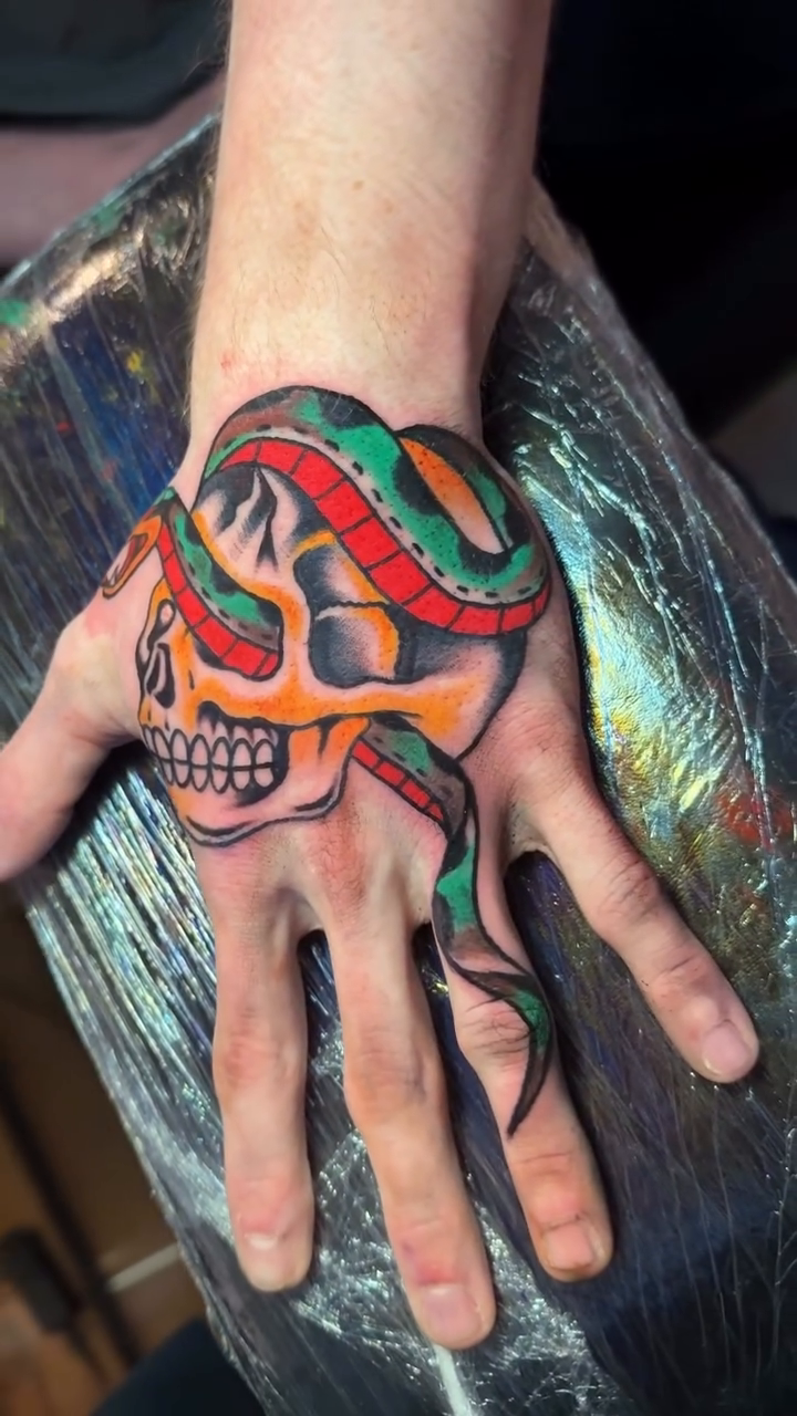 Tattoo by @miniperf — american_traditional