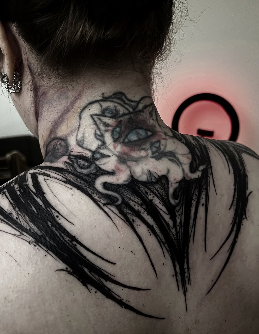 Tattoo by @platellina_ink — blackwork