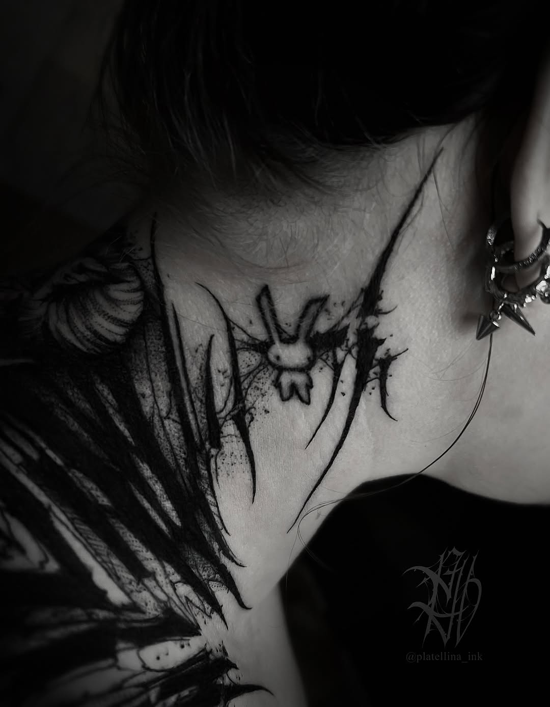 Tattoo by @platellina_ink — blackwork