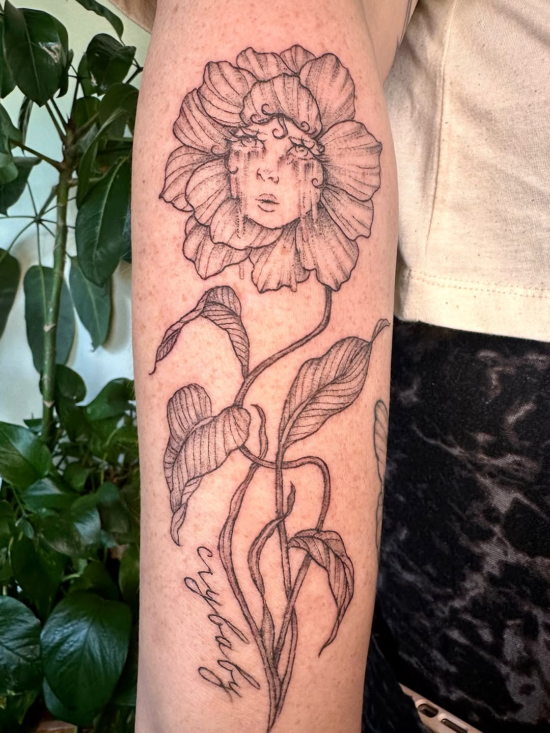 Tattoo by @folkandfernink โ fine_line