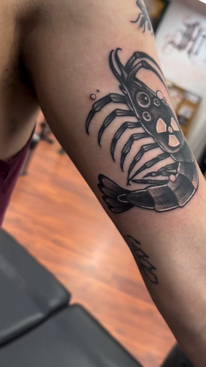 Tattoo by @theclovengnome โ neo_traditional