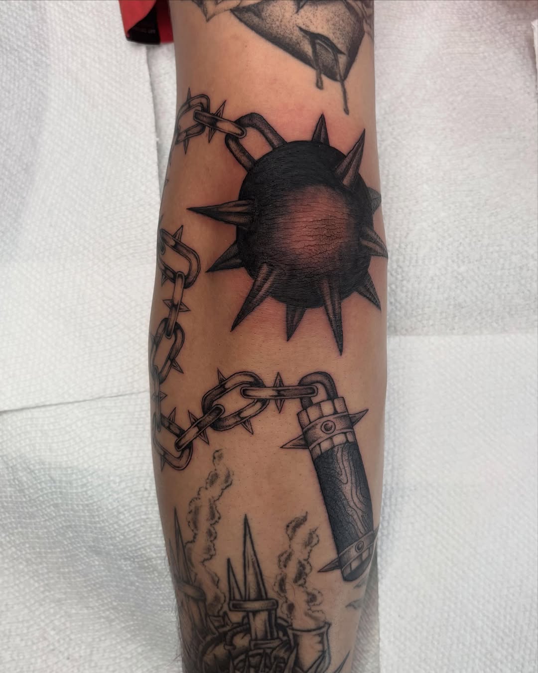 Tattoo by @marihposa — black_and_grey