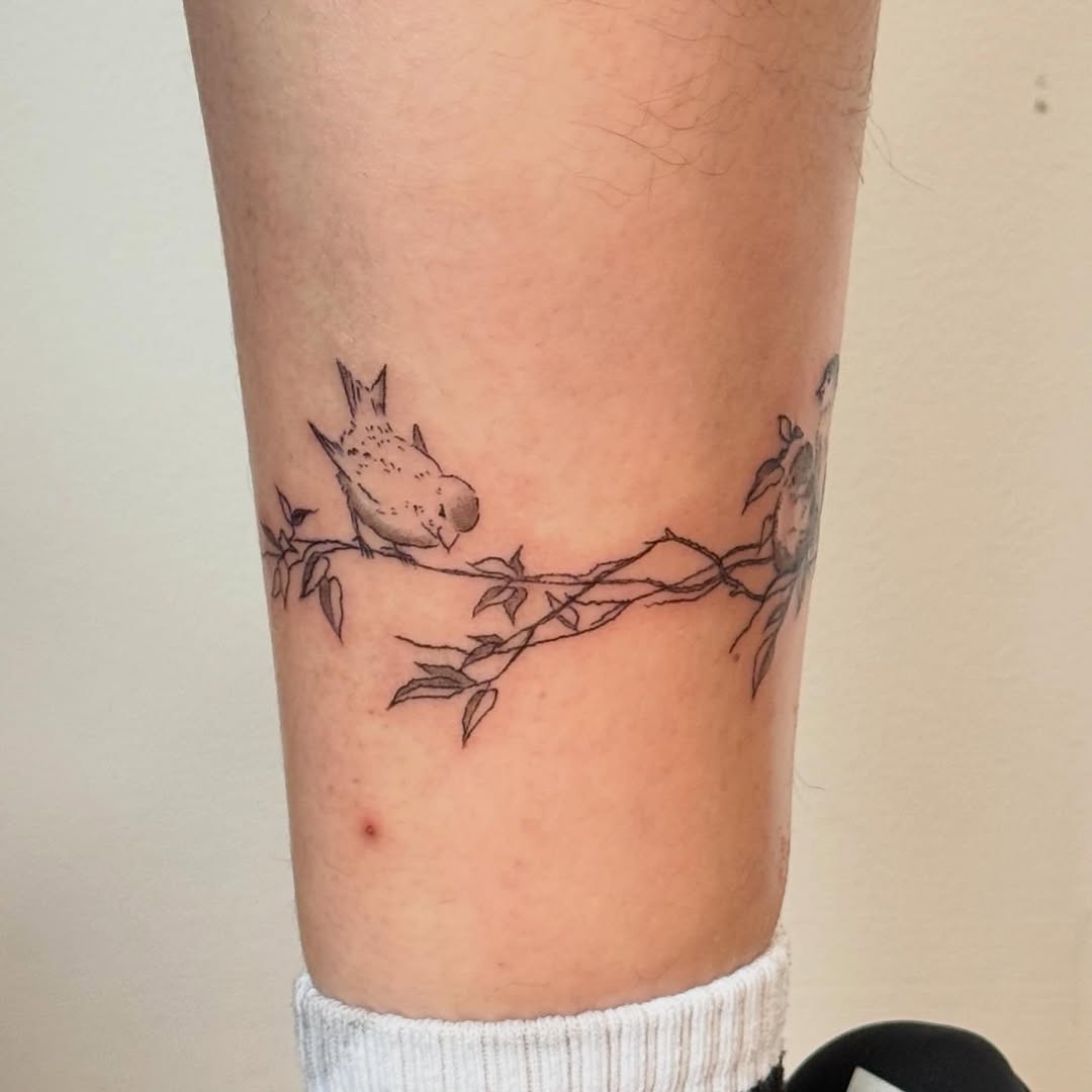 Tattoo by @kirstendeanna — fine_line