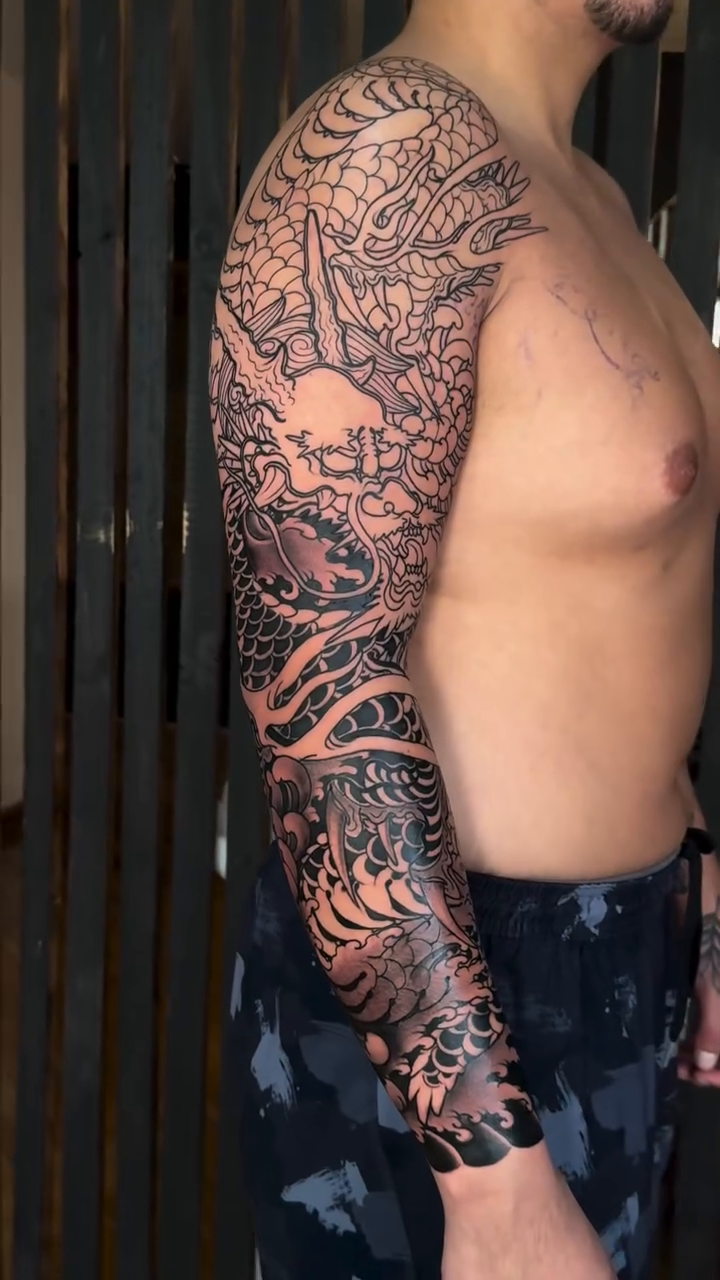 Tattoo by @alezumie — japanese_irezumi, black_and_grey