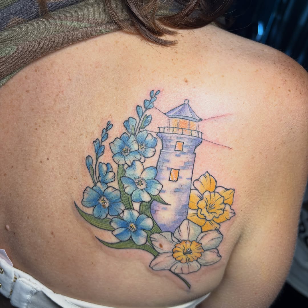 Tattoo by @hhaylayy — new_school, illustrative