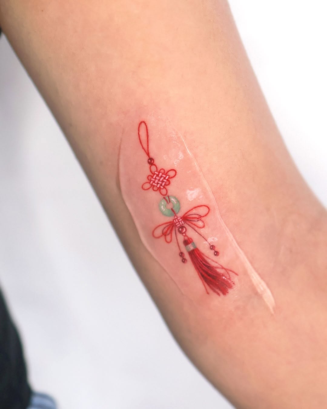 Tattoo by @zommi.tt — fine_line, minimalist