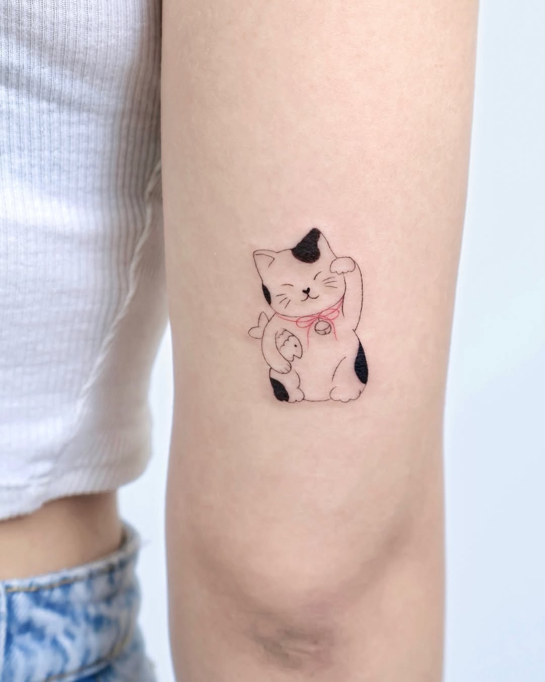 Tattoo by @tattooist_mora — fine_line, minimalist