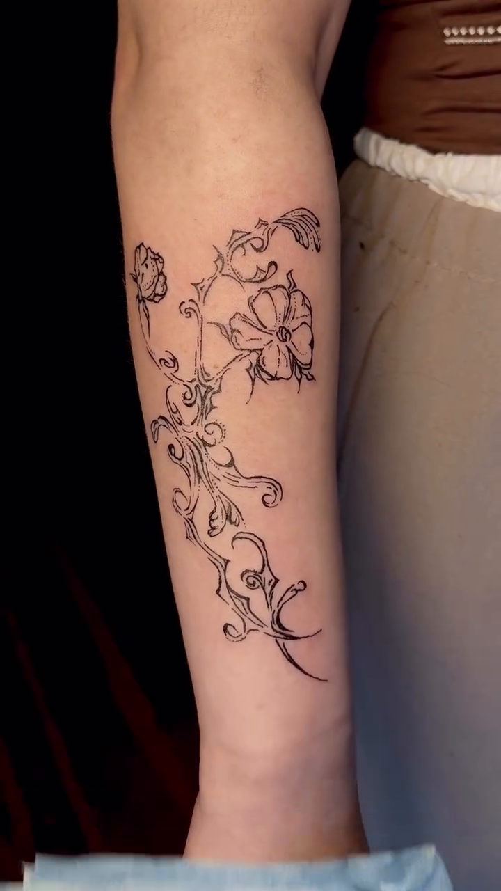 Tattoo by @gray.space.ink — fine_line, ornamental