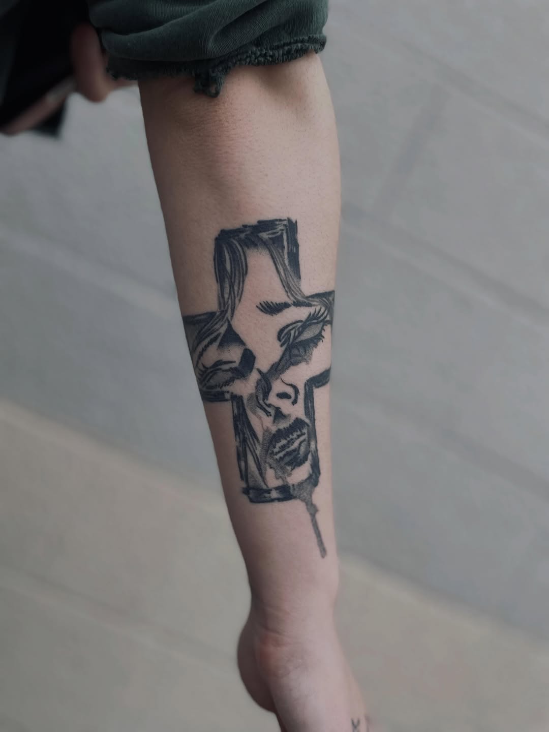 Tattoo by @cxvlba — illustrative, blackwork