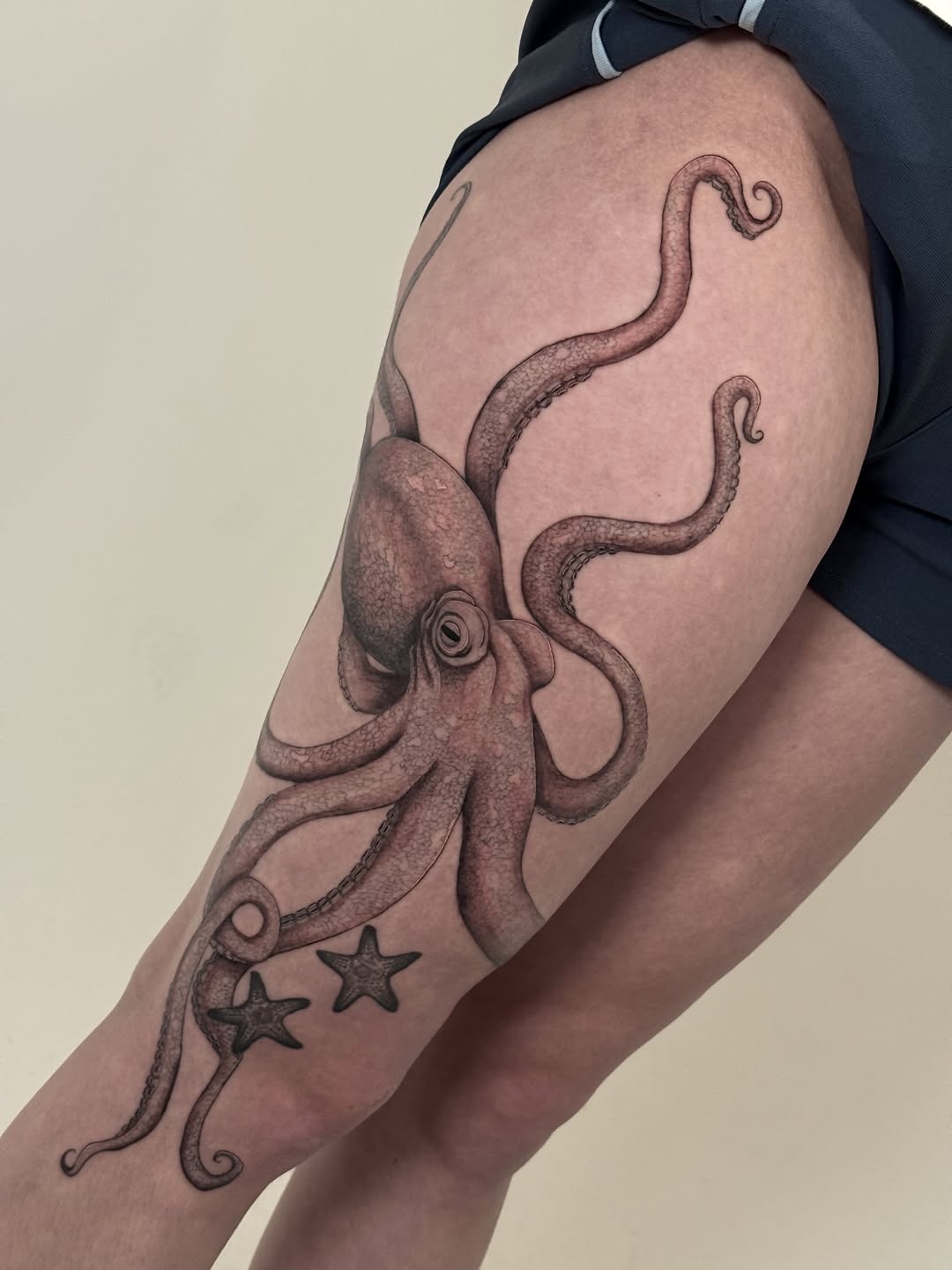 Tattoo by @brisiainks โ realism, black_and_grey