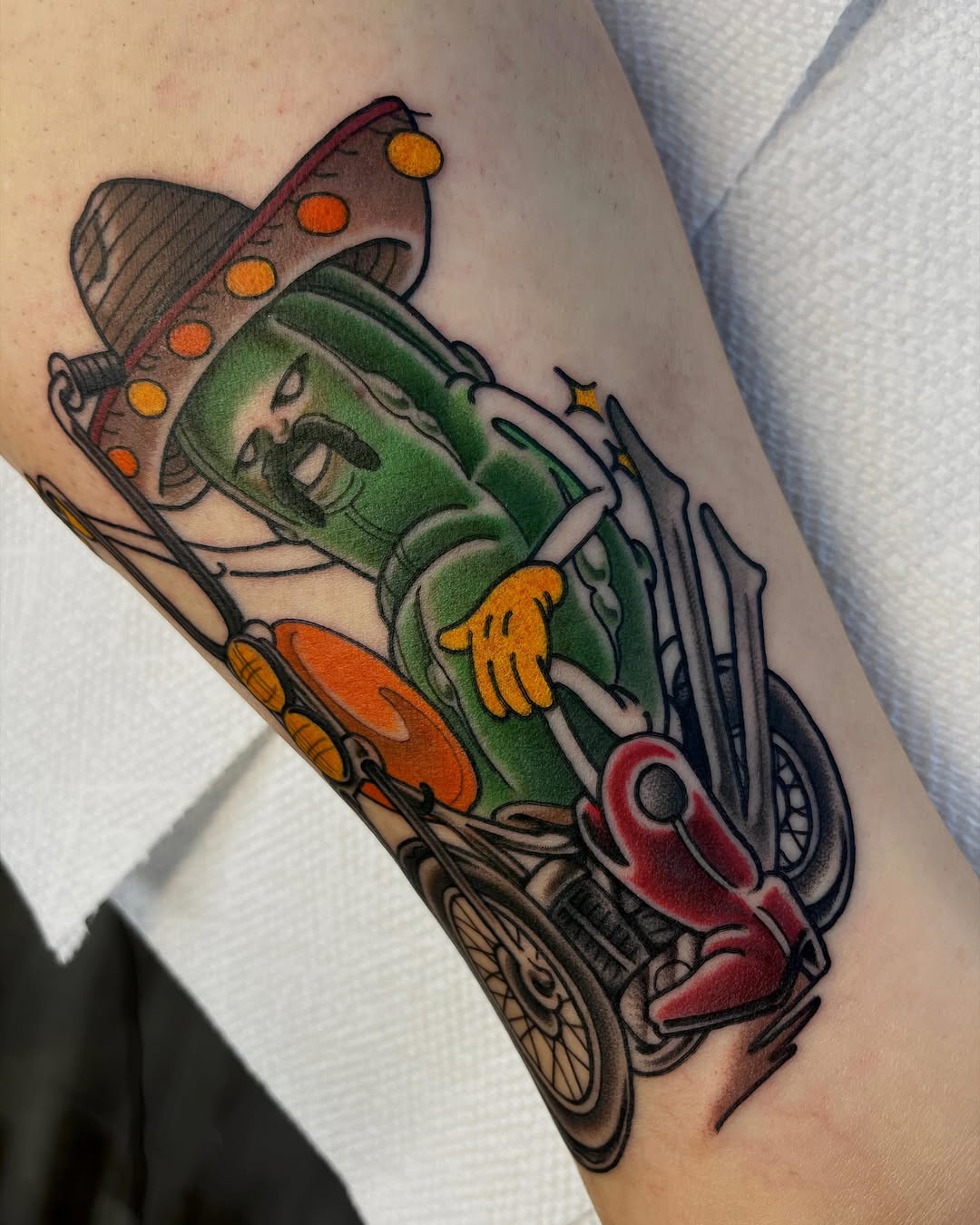 Tattoo by @mac.widow โ american_traditional, new_school