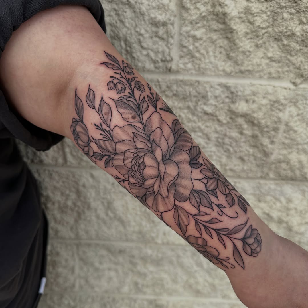 Tattoo by @cookie.inkz — fine_line, black_and_grey