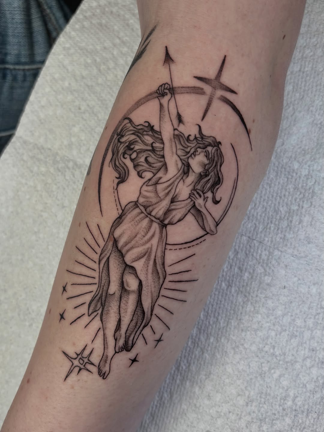 Tattoo by @han_vertal_ink — black_and_grey, fine_line
