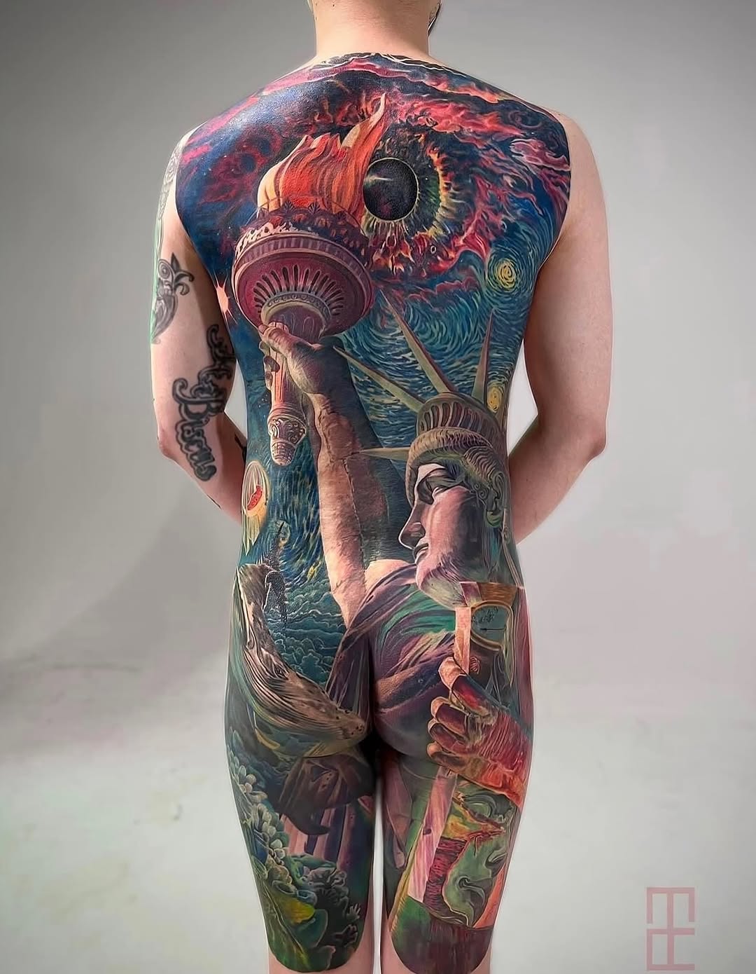Tattoo by @henrytuan88 โ realism, trash_polka