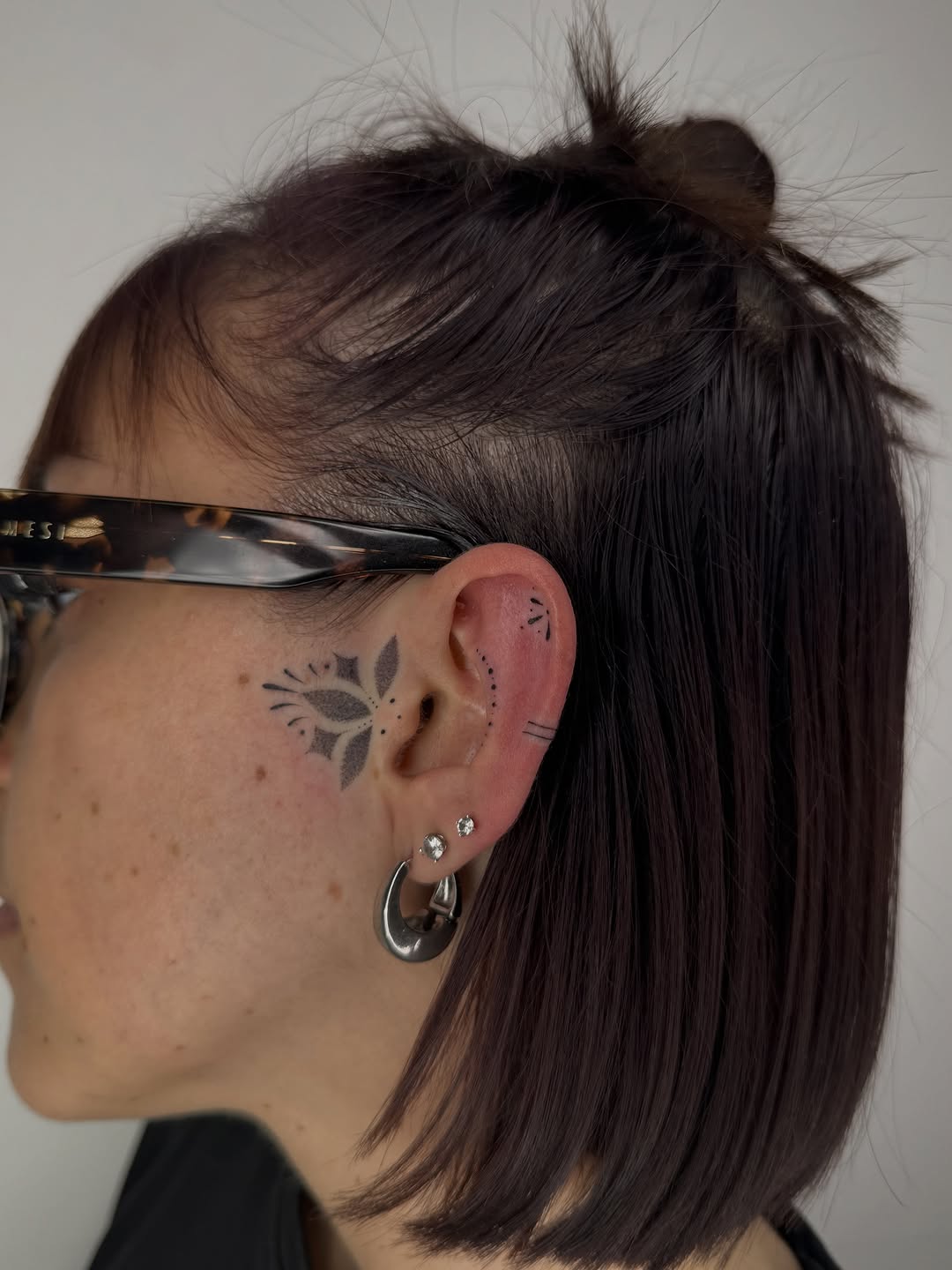 Tattoo by @ermetica_tattoo — fine_line, dotwork
