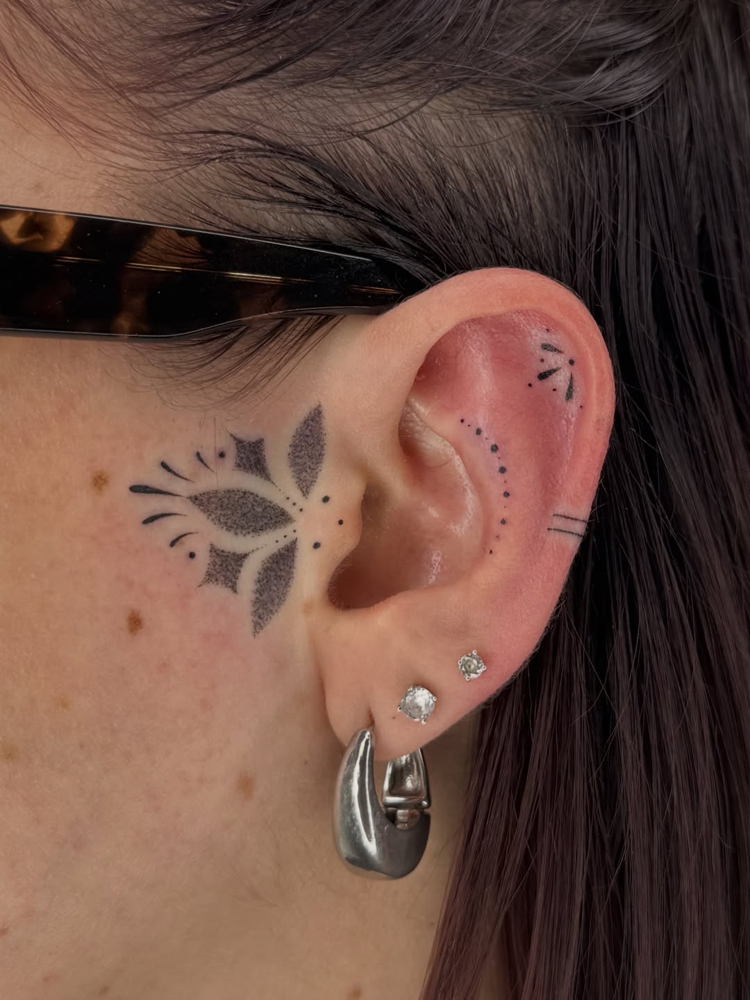 Tattoo by @ermetica_tattoo — fine_line, dotwork