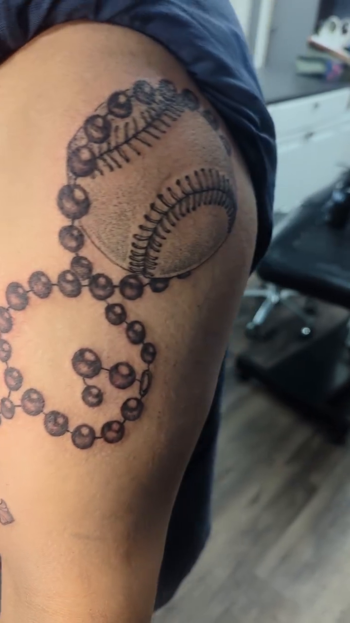 Tattoo by @dondunntattoos — black_and_grey