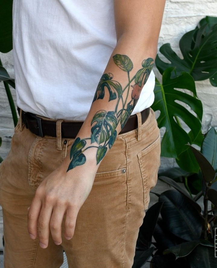 Tattoo by @emmagracetattoo — realism, botanical