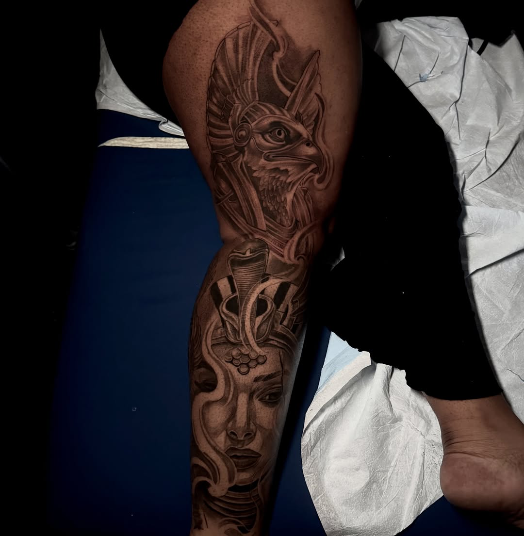 Tattoo by @tainotattoos โ black_and_grey, realism