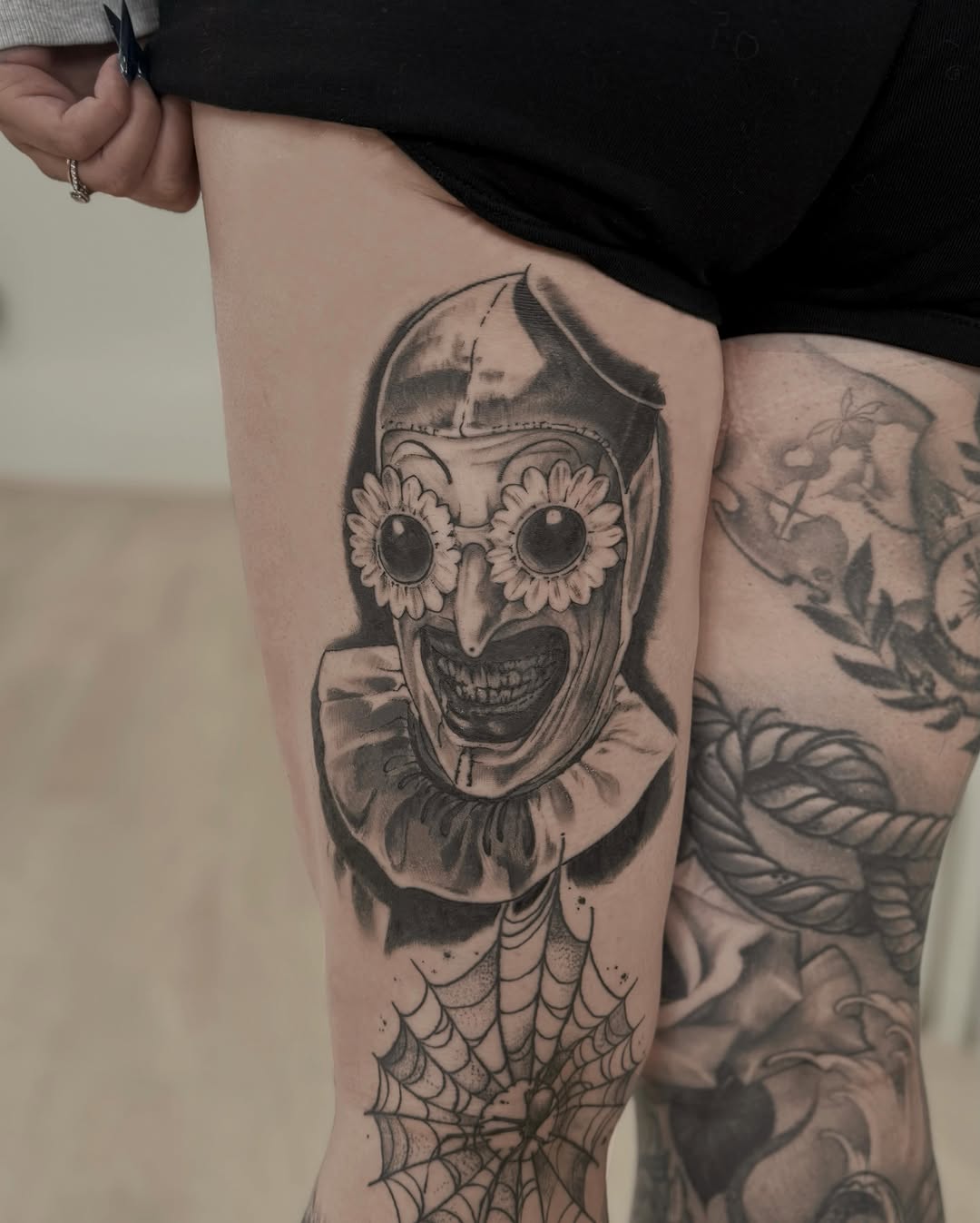 Tattoo by @ana.inked โ black_and_grey, illustrative