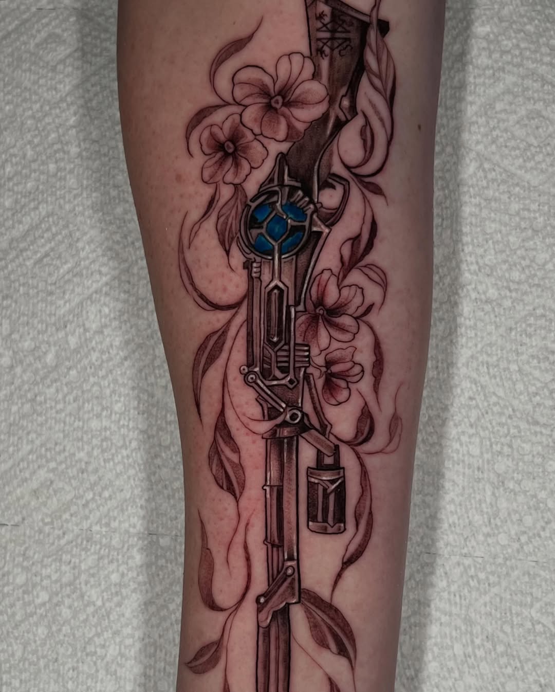 Tattoo by @palomatatu — illustrative, black_and_grey
