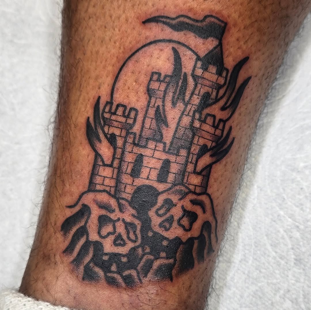 Tattoo by @teixeira_tattoos โ blackwork