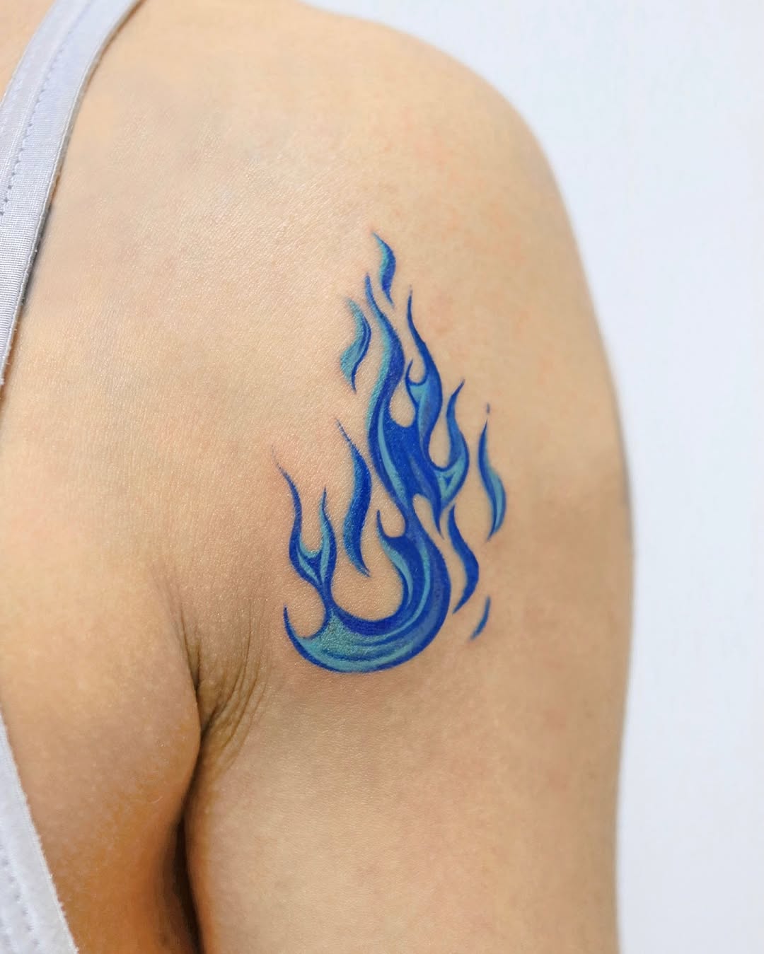 Tattoo by @aroha_tattoo โ new_school