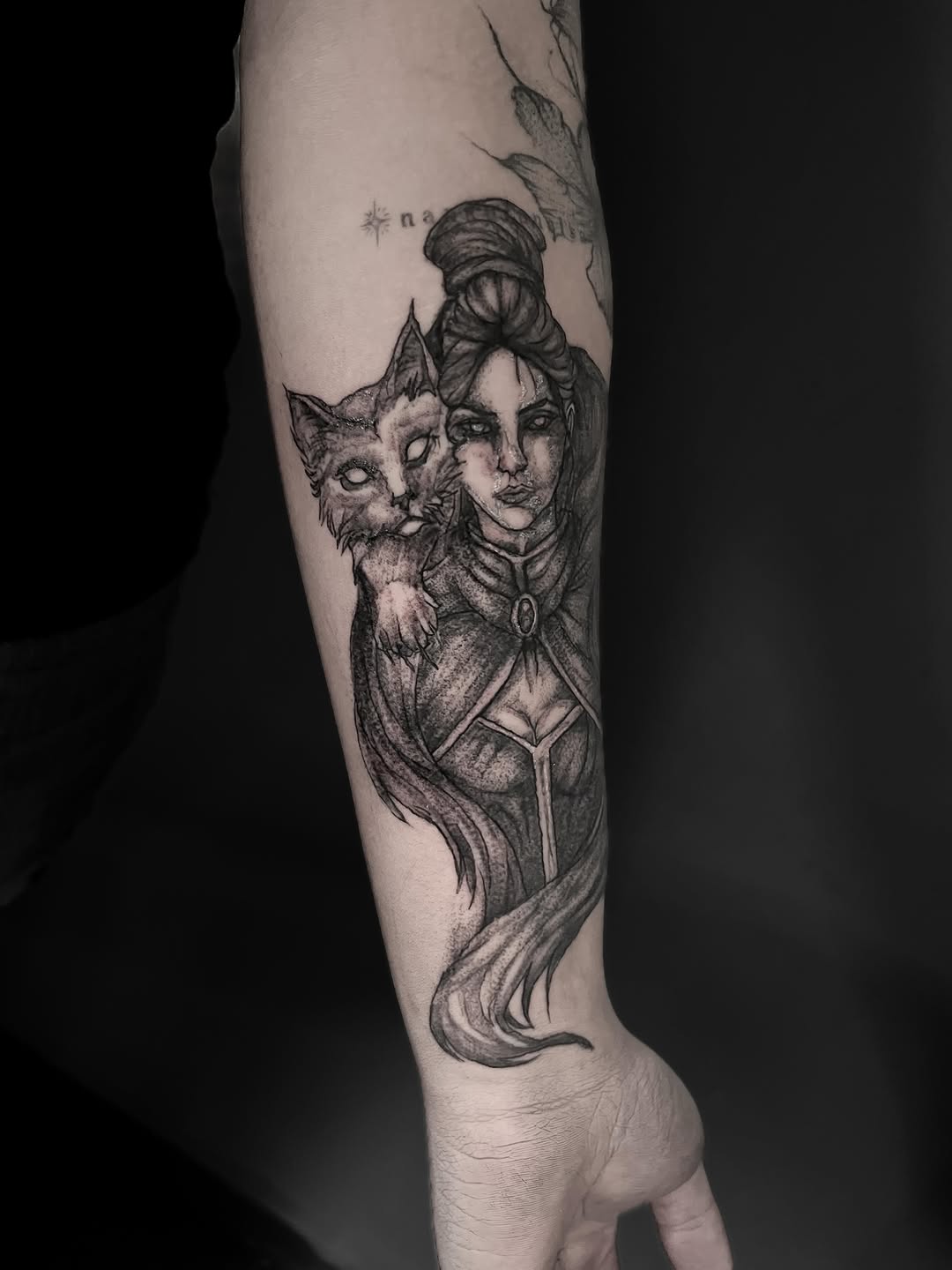 Tattoo by @sixx.ink_tt β black_and_grey, dark_realism