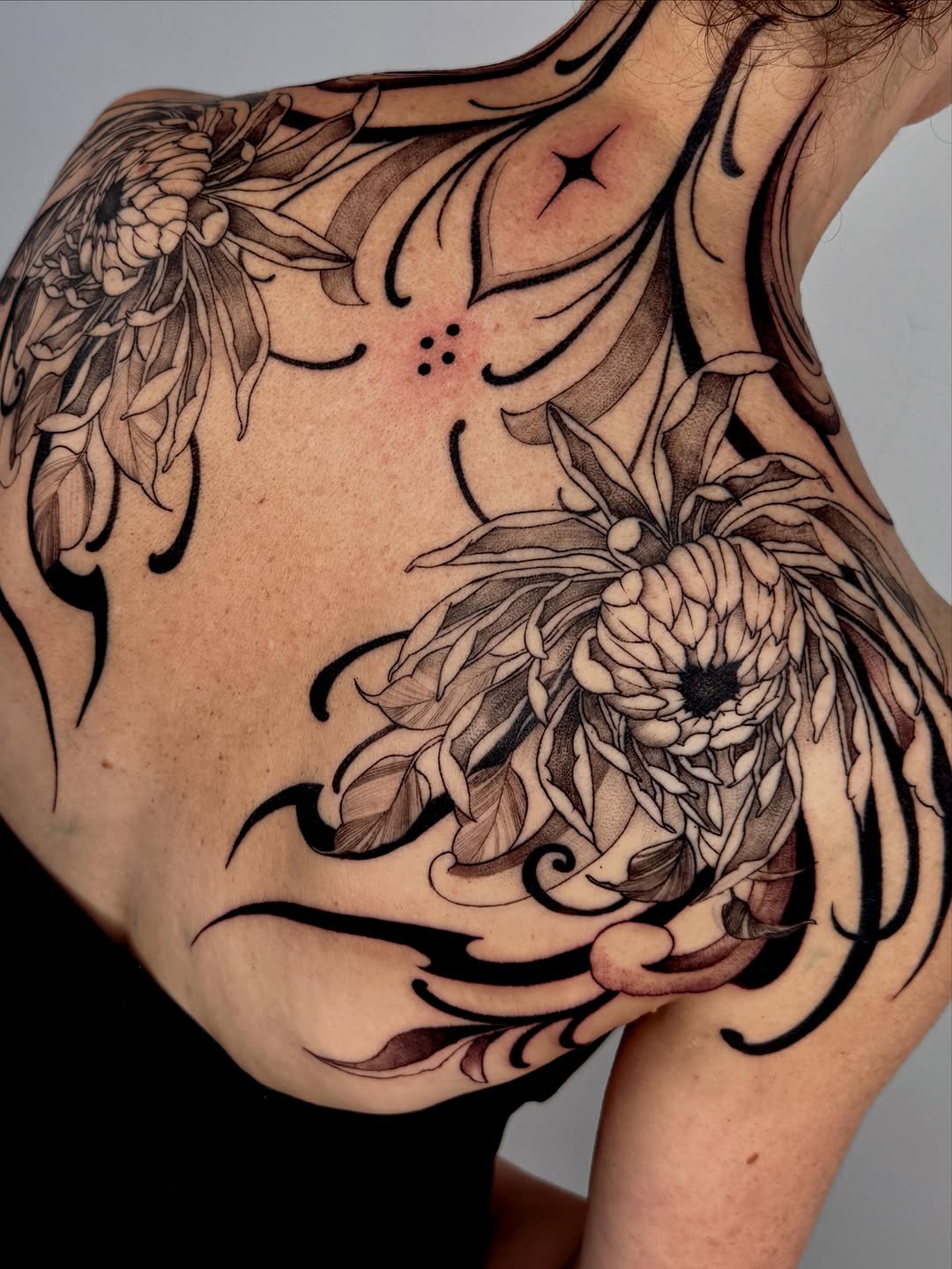 Tattoo by @tattooist_veni — black_and_grey, ornamental