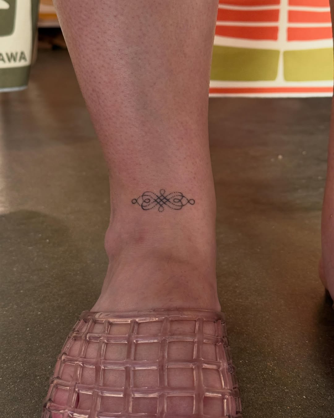 Tattoo by @springgreenes — fine_line, geometric