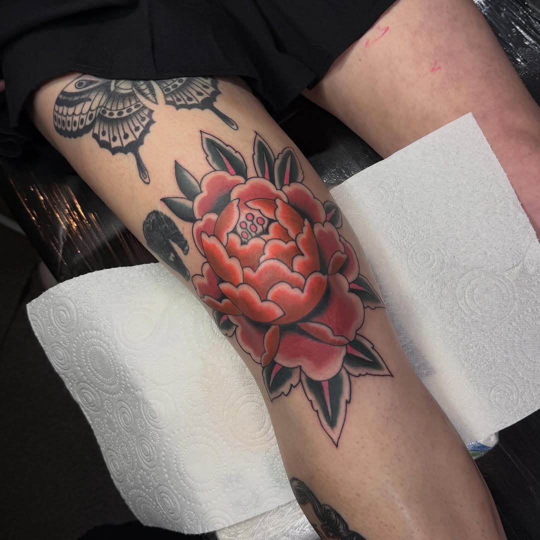 Tattoo by @stephhudsontattoo โ american_traditional