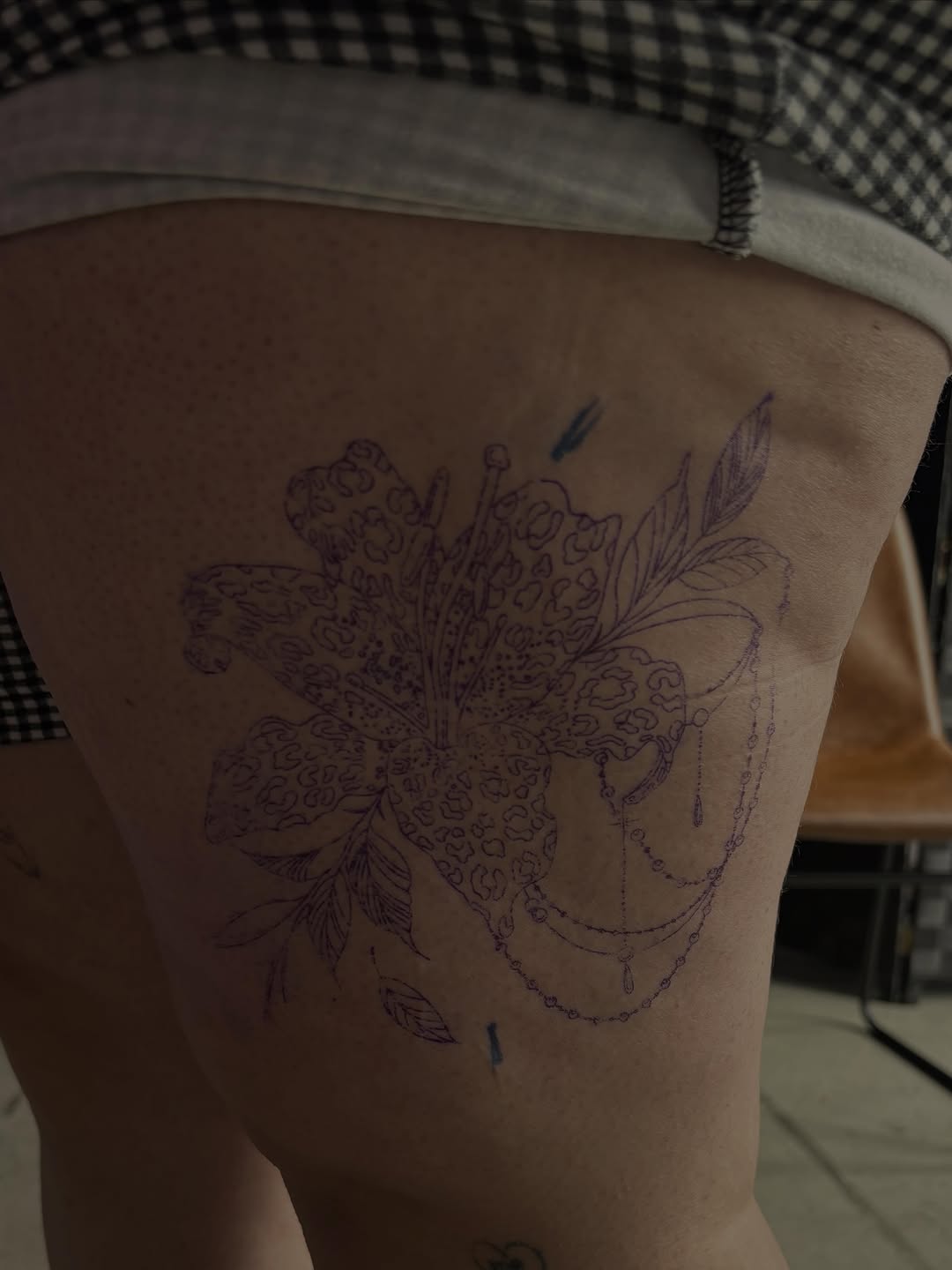 Tattoo by @yese.vibes — fine_line, ornamental