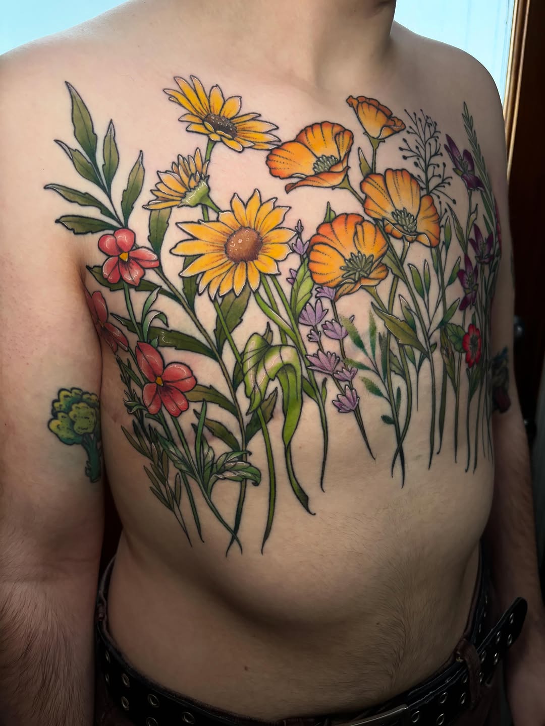 Tattoo by @snakesandseaweed β illustrative