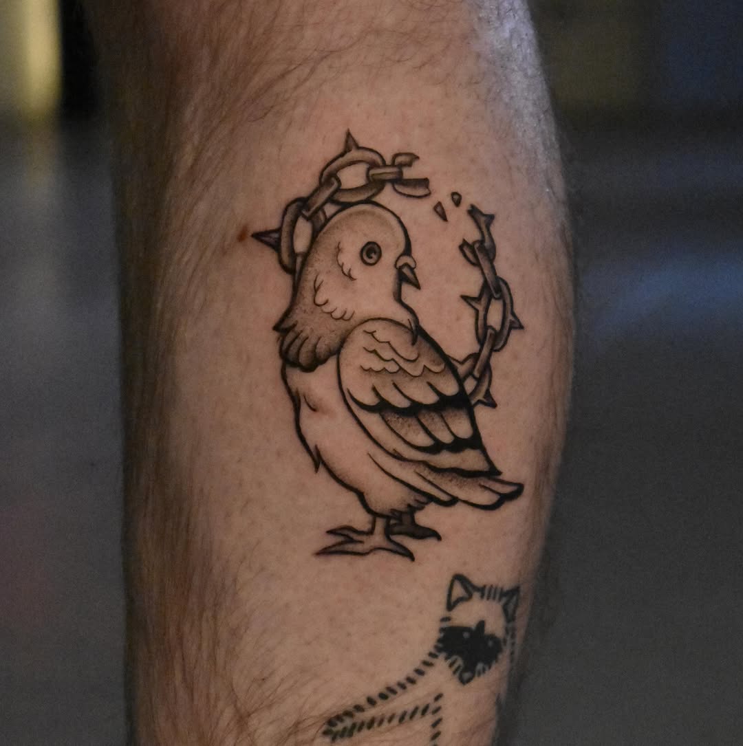 Tattoo by @chanty.tattoo โ american_traditional