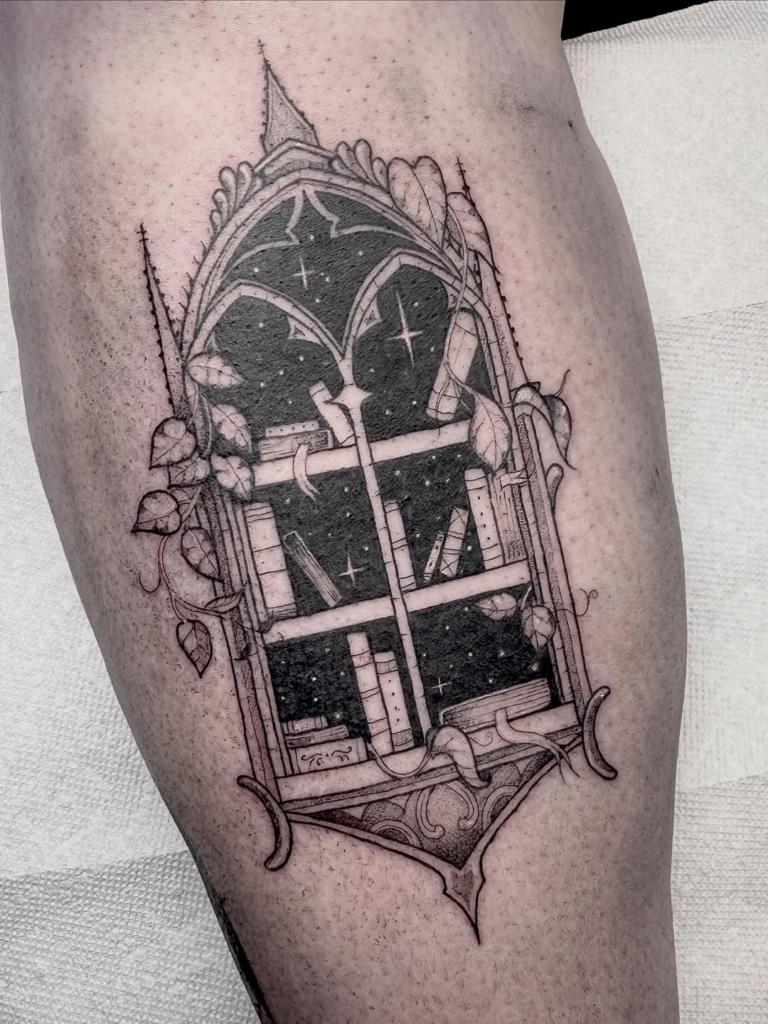 Tattoo by @tatsbyerin — black_and_grey