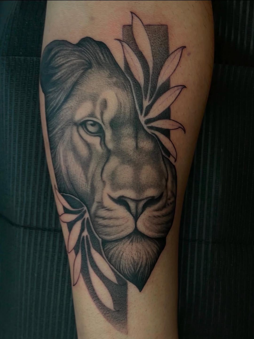 Tattoo by @madelart_ — realism, black_and_grey