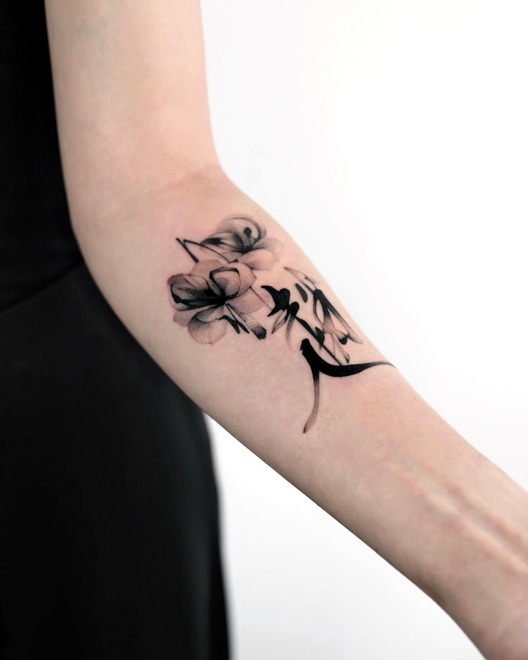 Tattoo by @mukyeon_tattoo — black_and_grey, lettering_script