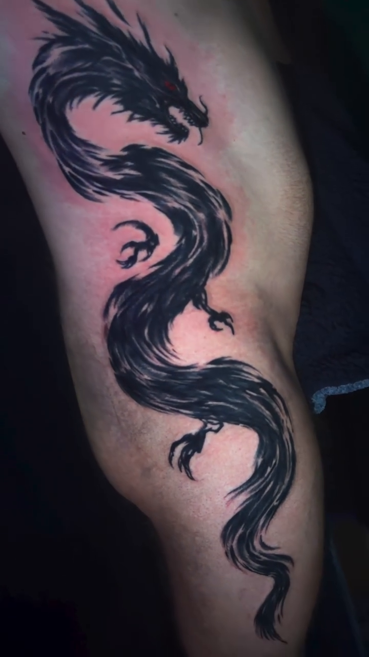 Tattoo by @tattoos.by.deana โ japanese_irezumi, blackwork